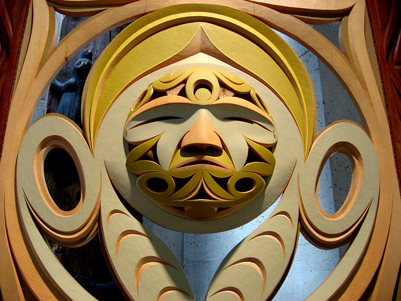 Photo: Carved mask 1