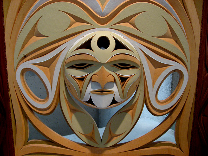 Photo: Carved mask 4